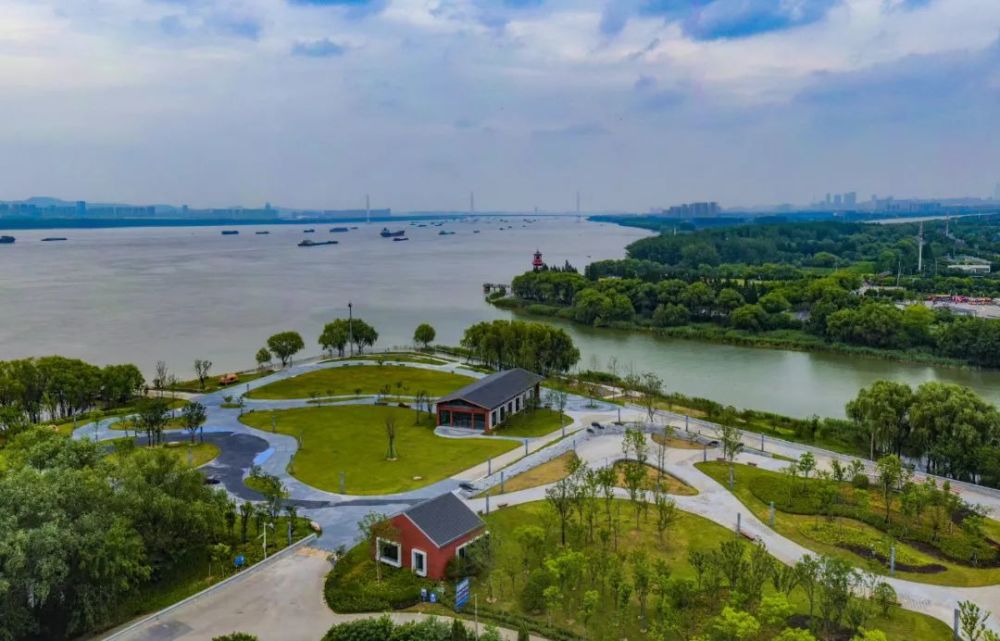 布好綠色發(fā)展“新棋局” 長(zhǎng)江經(jīng)濟(jì)帶奏響生態(tài)強(qiáng)音